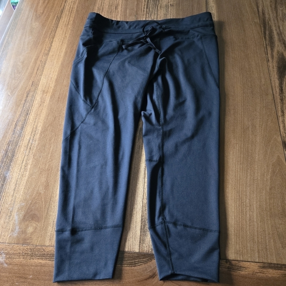 Avia Charcoal Gray Cropped Leggings Women's XXXL (22) Drawstring Waist